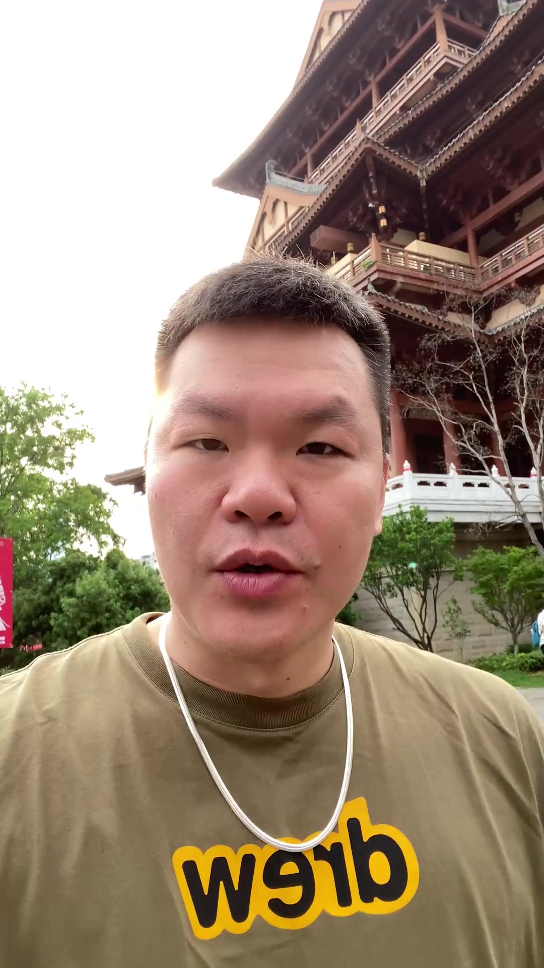 朱芳雨：球隊(duì)總經(jīng)理回柳州老家的快樂(lè)…你們說(shuō)巴特勒交易值不值？