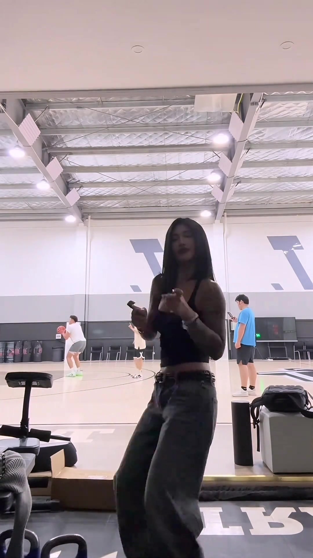 身材舞蹈都很辣！李添榮女友胡玄子再秀熱舞