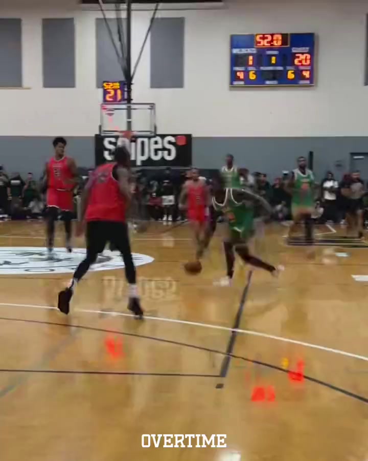 普通人同NBA球員差距有多大？希羅曾在業(yè)余比賽中拿下79分