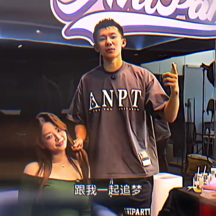 真的不容易，周楷恒離開懷孕的椰子，一個人赴澳洲刻苦追夢